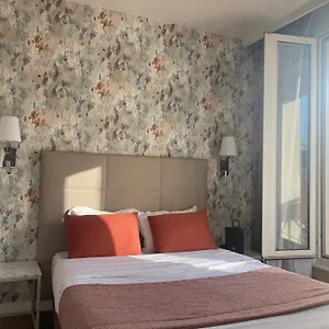 Hotel De Venise, Paryż