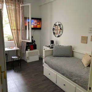 Bed & Breakfast Tour Montparnasse, Paříž